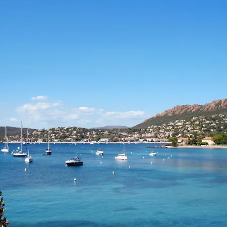 شقة L'esquinade - G1 103 By Interhome *