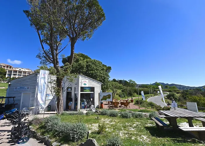 L'esquinade - G1 103 By Interhome Saint-Raphaël