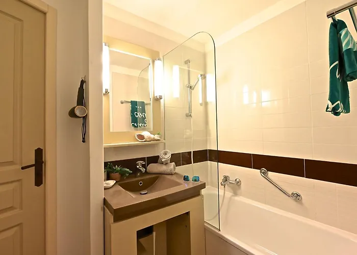 L'esquinade - G1 103 By Interhome