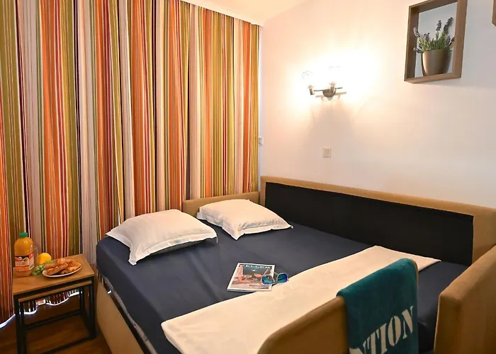 L'esquinade - G1 103 By Interhome Saint-Raphaël